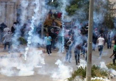 اشتباكات بين فلسطينييون والجيش الاسرائيلي بالضفة الغربية